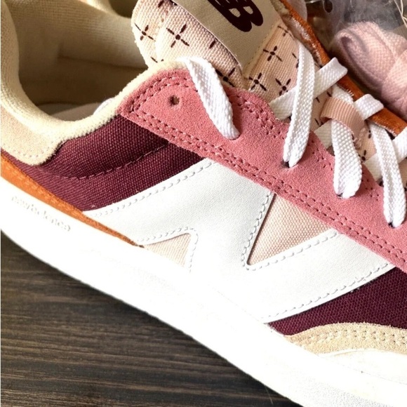 New Balance Sz M 10 W 12 Burgundy Pink Haze Sneakers Tennis Shoes Rare CT302MA - Picture 4 of 10